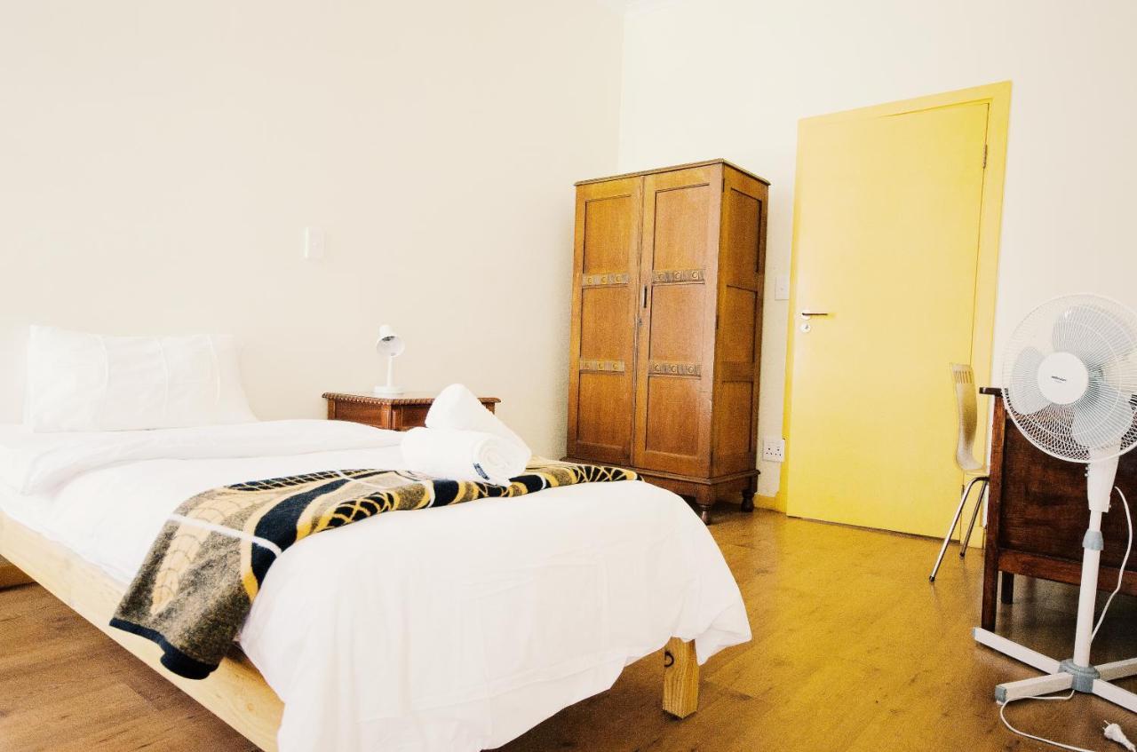 Scalabrini Accommodation Kaapstad Buitenkant foto